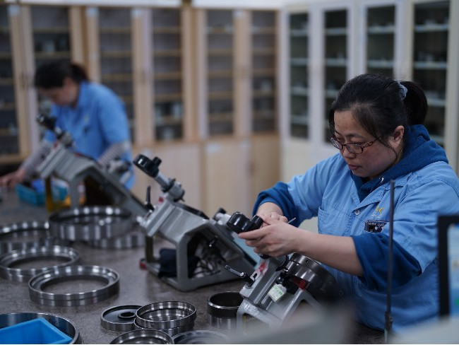 为什么要控制精密机床主轴轴承套圈的硬度？