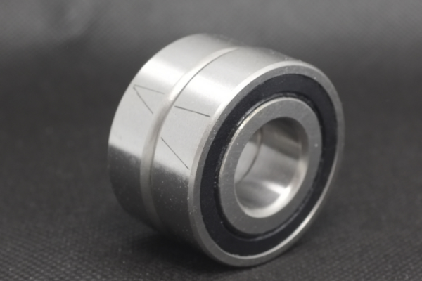 角接触轴承受力方向