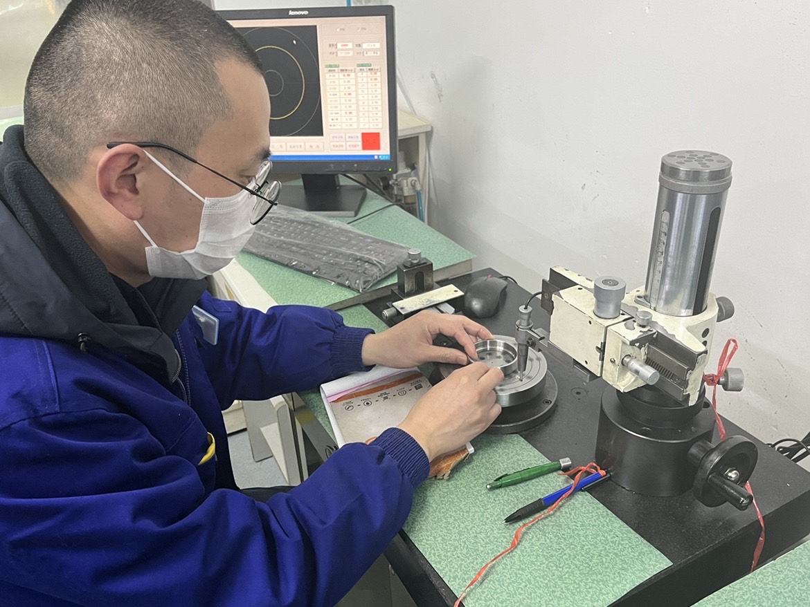 机床配对轴承的隔套有什么作用？