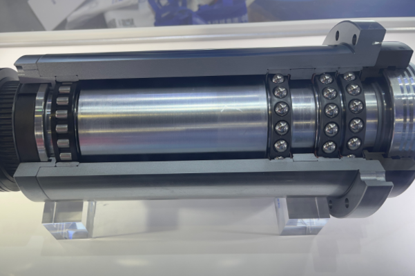 角接触球轴承有带防尘盖的吗？